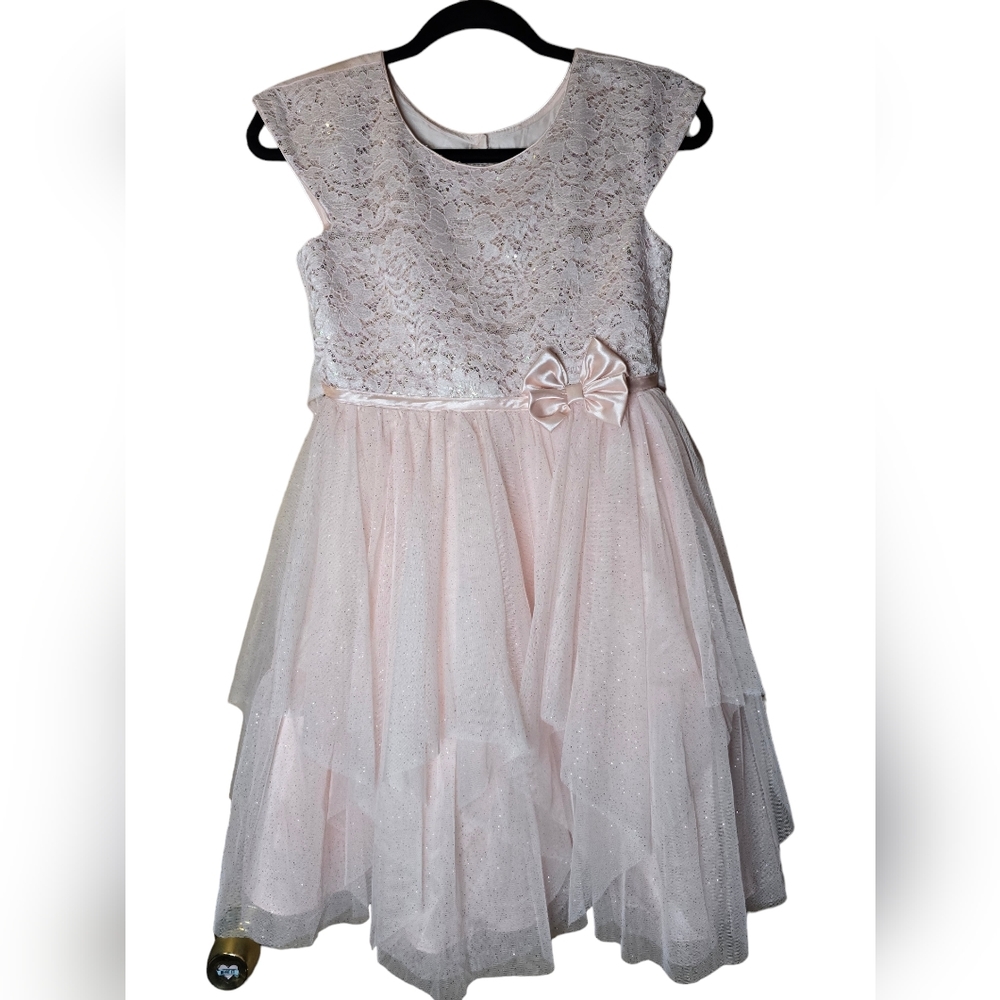NWOT GIRLS GOWN LIGHT PINK DRESS FORMAL TULLE SIZE 12